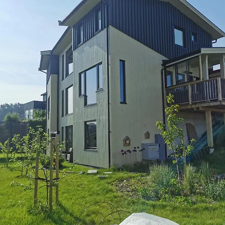 New And Fresh Apartment, Free Parking And Ocean View * 트론헤임