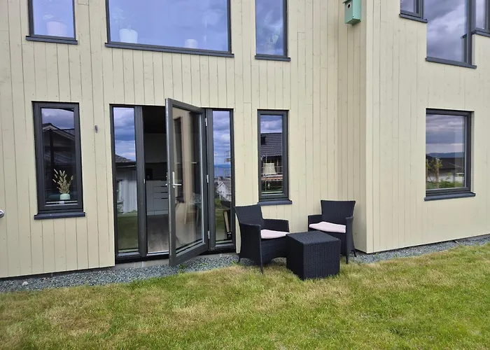 New And Fresh Apartment, Free Parking And Ocean View Appartamento